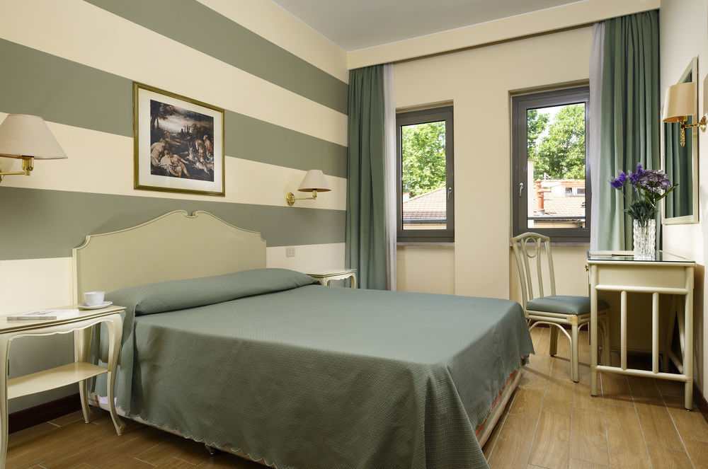 רומא Hotel Commodore מראה חיצוני תמונה